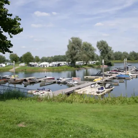 Chalet Chalet Aan De Ijssel